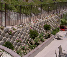 0406110207Wall1