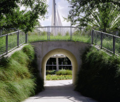 0429111043Education4