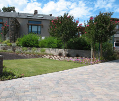 0611131120IMG_0480_verdura_retaining_wall_blocks_for_border_edging_opt
