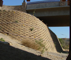 0828120455carbridge_verdura_bridge_wall_opt