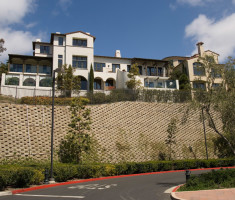 10021203432798_117_verdura_retaining_wall_blocks