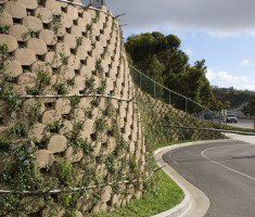 10021204012798_190_verdura_retaining_wall_corners