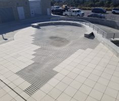 (W)rapper Tower_Puddle_Drivable Grass_Los Angeles